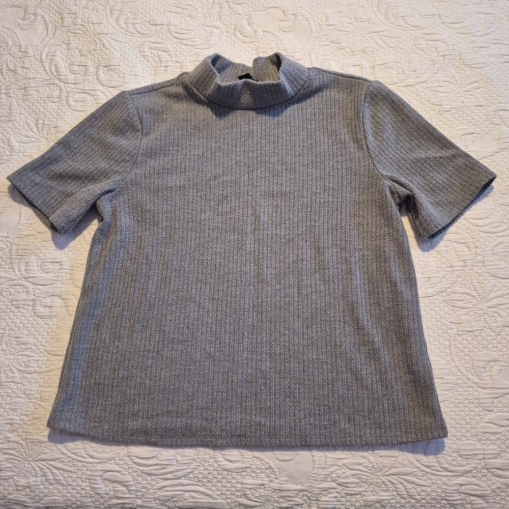 Halogen Women’s Gray Short Sleeve Ribbed Mock Neck Top Size L Rayon Blend